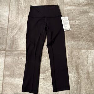NWT lululemon wunder train crop 21” sz 4